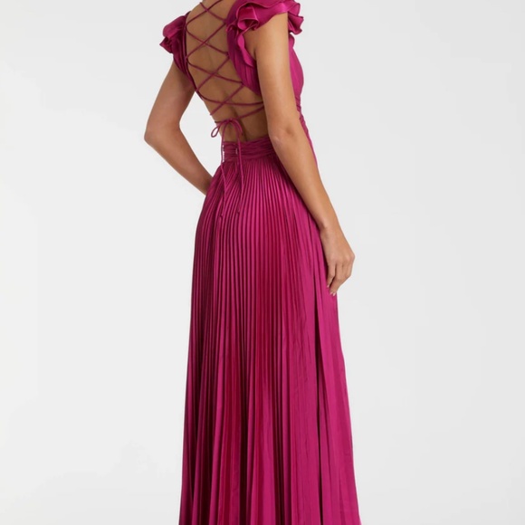 Mac Duggal size 14 fushcia Gown - Picture 4 of 4